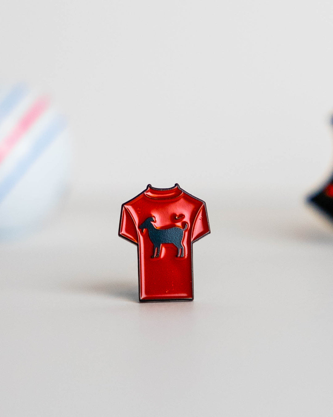 Golf Ball Marker Red Shirt With Black Goat 